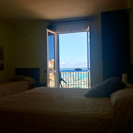 Castellammare Smart Rooms Castellammare del Golfo Luaran gambar