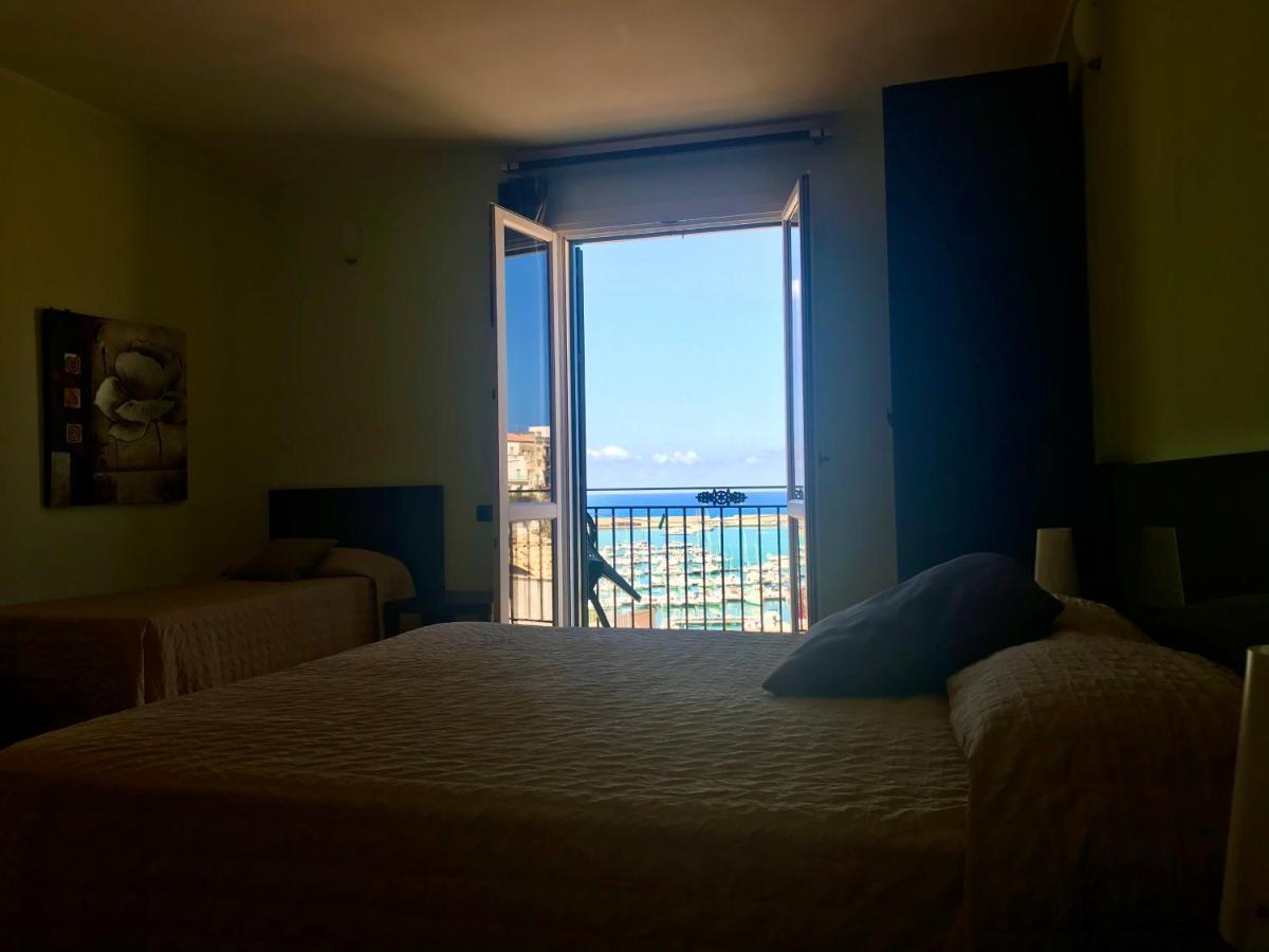 Castellammare Smart Rooms Castellammare del Golfo Luaran gambar